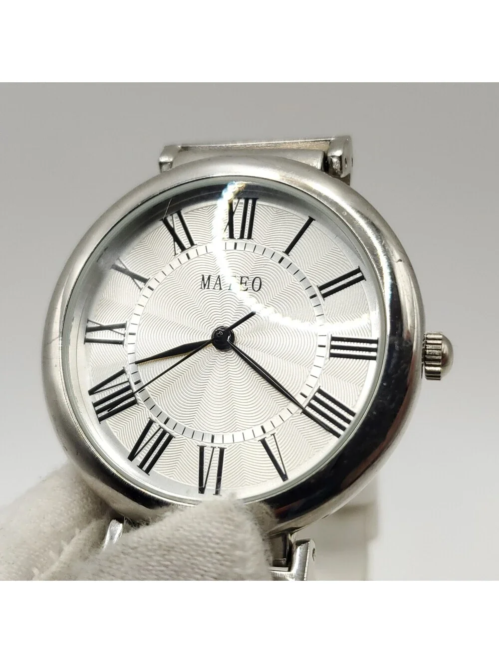 Mateo Silver Tone 38mm Quartz Women Watch New Battery White Leather Band